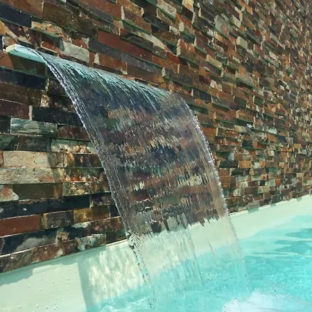 La Forge Semesterbostad *